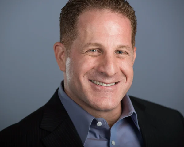 Portrait of PortfolioShop chief executive Eric Sontag